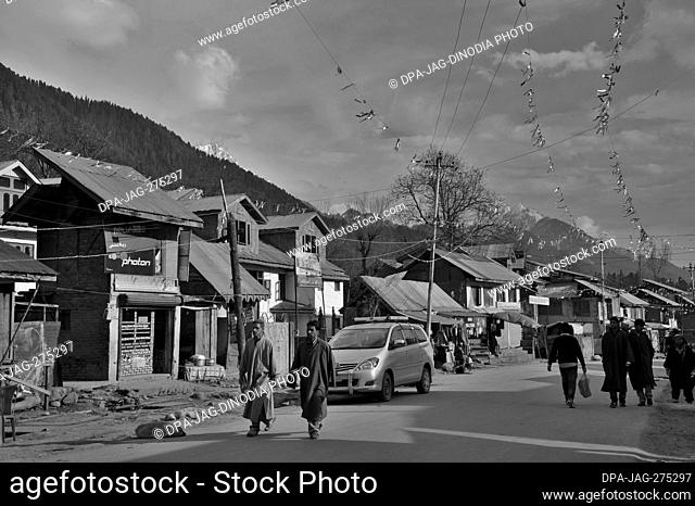 Market road shops, Pahalgam, Kashmir, Jammu and Kashmir, India, Asia