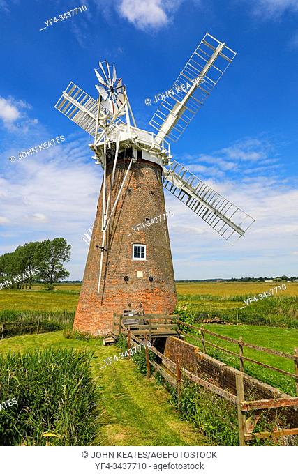 Hardley Drainage windmill, Hardley Marshes, Norfolk Broads, Norfolk, England, UK