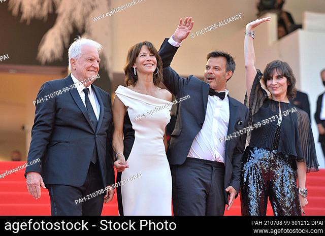 07 July 2021, France, Cannes: Actor Andre Dussollier (l-r), actress Sophie Marceau, director Francois Ozon and actress Geraldine Pailhas attend the screening of...
