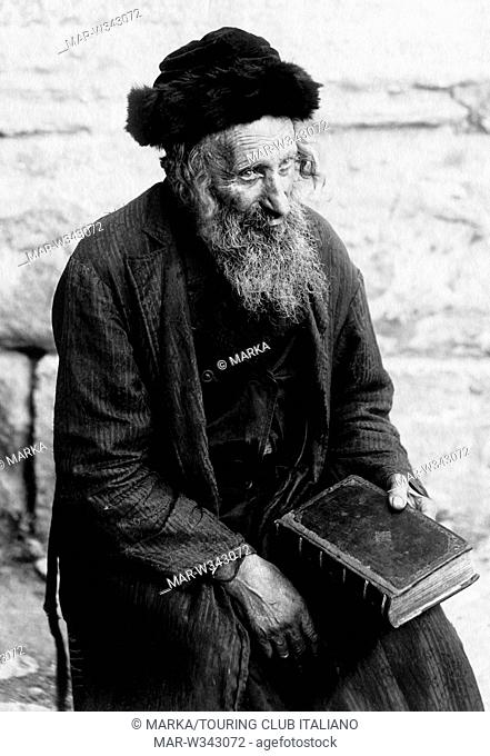 israele, gerusalemme, ritratto di un rabbino, 1900-10 // israel, jerusalem, portrait of a rabbi, 1900-10