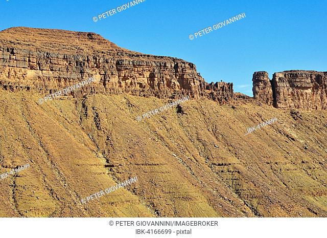 Mountain scenery at Amogjar pass, Atar, Adrar Region, Mauritania