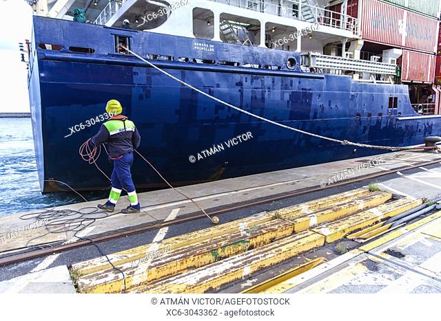 Working activity at the Mooring quay of Tenerife island