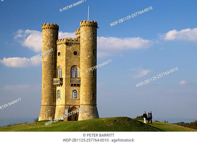 Broadway Tower in autumn sunshine, Cotswolds, Worcestershire, England, UK, GB, Europe