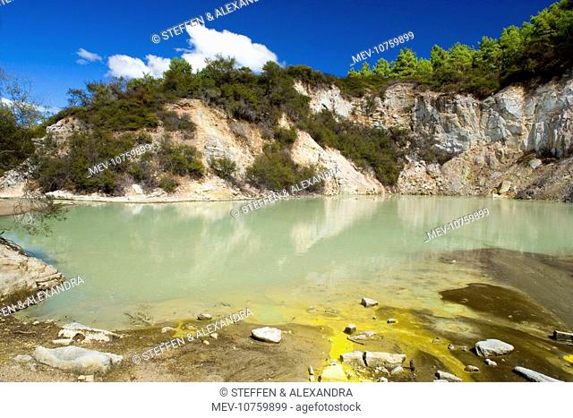 Hot Pools - greenish pool with yellow sulphurous streaks on unstable ground