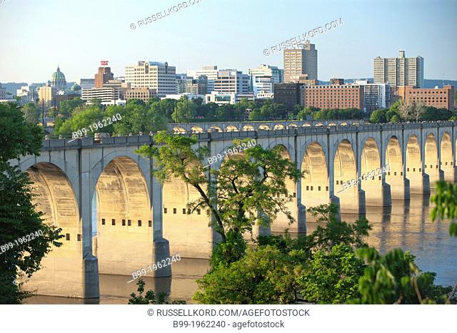 Stone Arch Railway Bridge Downtown Skyline Susquehanna River Harrisburg Pennsylvania Usa