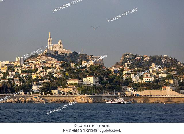 France, Bouches du Rhone, Marseille, the harbor and the Cathedral of Notre Dame de la Garde