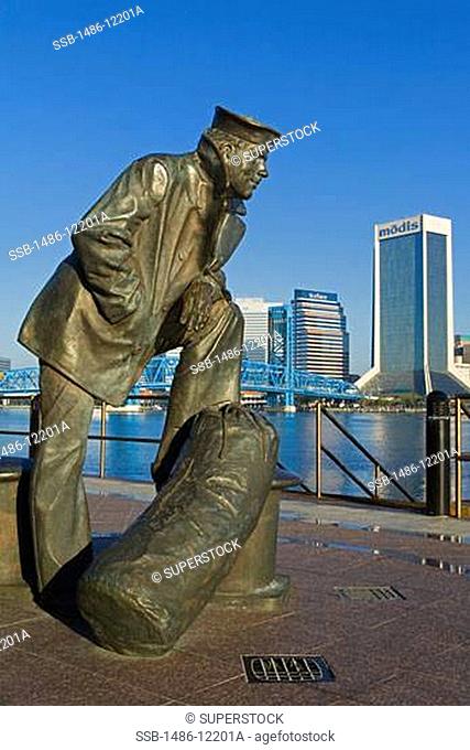 Statue near a river, Navy Memorial, John T. Alsop Jr. Bridge, St. John's River, Jacksonville, Duval County, Florida, USA