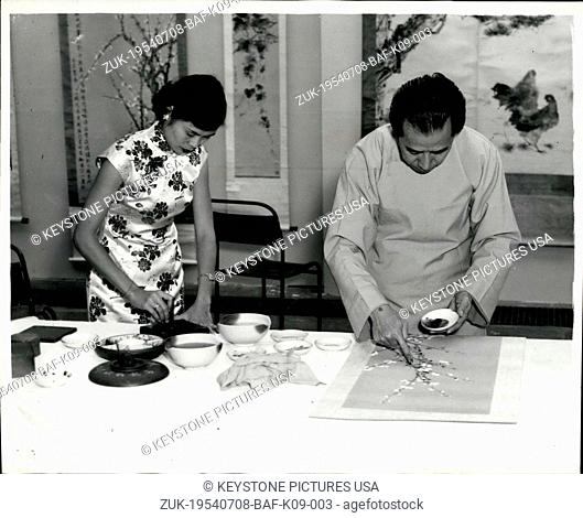 Jul. 08, 1954 - Exhibition Of Chinese Finger Painting: An exhibition of TSE-HUA (Chinese finger painting) by the Singapore artist, WU TSAI YEN