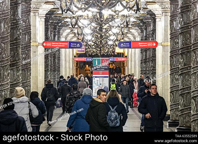 RUSSIA, ST PETERSBURG - OCTOBER 20, 2023: Passengers walk on Avtovo station on the Kirovsko-Vyborgskaya Line of the Saint Petersburg Underground