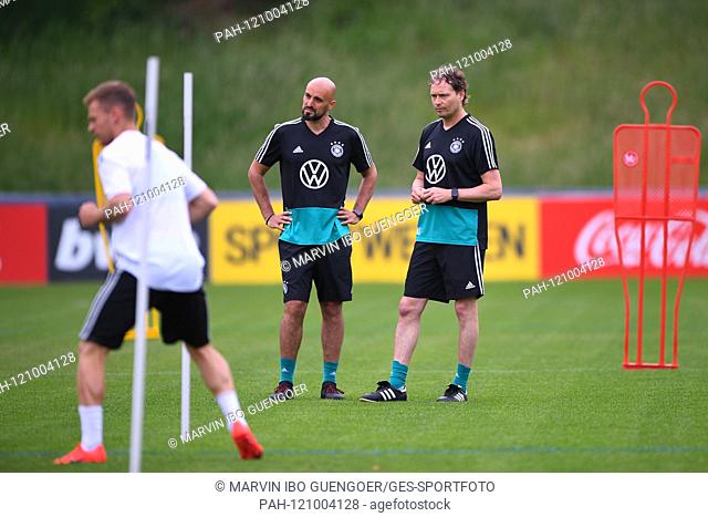 left to right Assistant coach Antonio di Salvo (DFB), assistant coach Marcus Sorg (Germany). GES / Football / Press Conference of the German national team in...