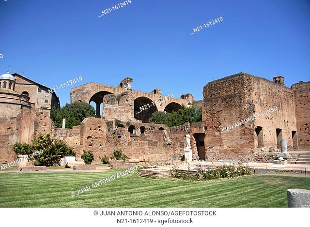 The House of the Vestal Virgins , The Roman Forum, Campitelli, Rome, Lazio, Italy, Europe