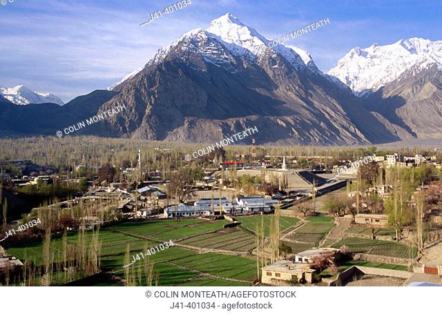 Skardu -capital of Baltistan- in late winter/early spring, Indus river. Karakoram mountains, Pakistan