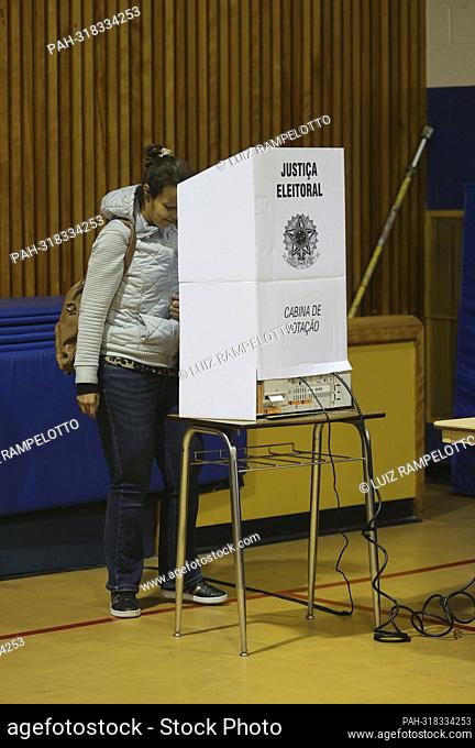 Cathedral High School, New York, USA, October 02, 2022 - Brazilians Immigrants are Seen Voting on the Presidential Election of there Country Today in New York...