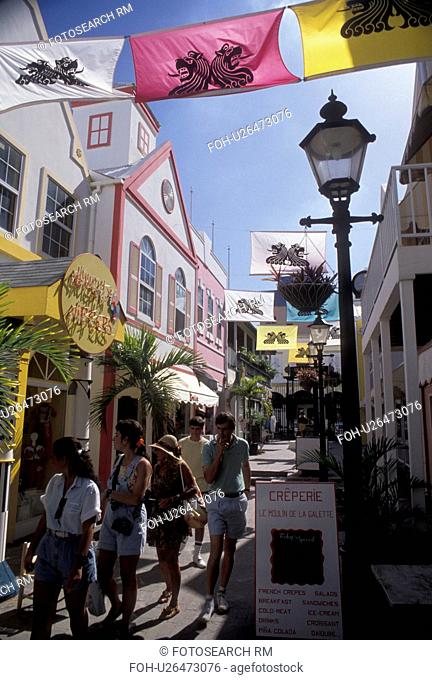 St. Maarten, Caribbean, Philipsburg, Caribbean Islands, Tourists shopping on Old Street in Philipsburg the Dutch capital on the island of Sint Maarten (dutch...