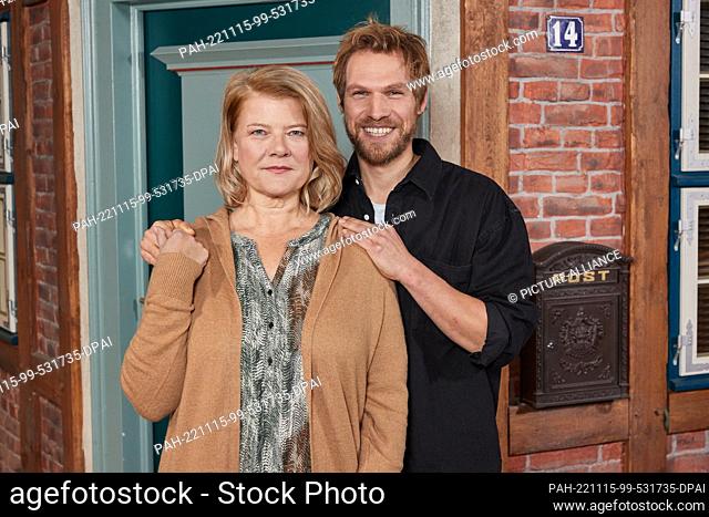 14 November 2022, Lower Saxony, Lüneburg: Actors Anna Bardorf as ""Silke Eilers"" and Remo Schulze as ""Jorik Eilers"" stand in the film set during a photo...