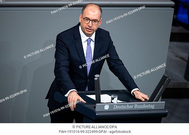 16 October 2019, Berlin: Niels Annen (SPD), Minister of State at the Federal Foreign Office, speaks at the current hour in the plenary session of the German...