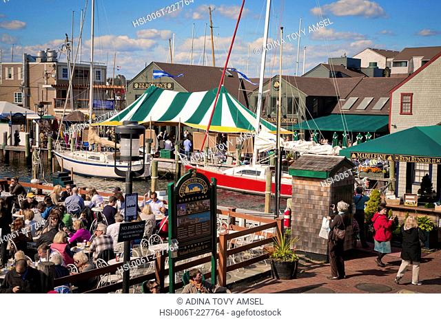 United States of America. New England. Rhode Island. Newport. The Black Pearl restaurant at Bannister's Wharf