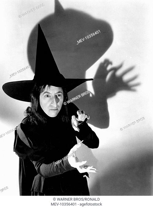 THE WIZARD OF OZ MARGARET HAMILTON as the Wicked Witch of the West THE WIZARD OF OZ