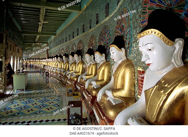 Statues of Buddha, U Min Thone Sae pagoda, Mandalay, Myanmar