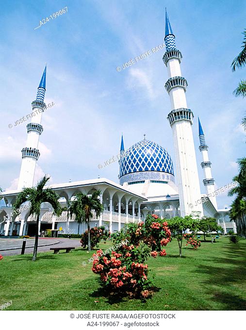 Masjid Negara Mosque Kuala Lumpur Malaysia Stock Photo Picture And Rights Managed Image Pic Y7q 2367620 Agefotostock