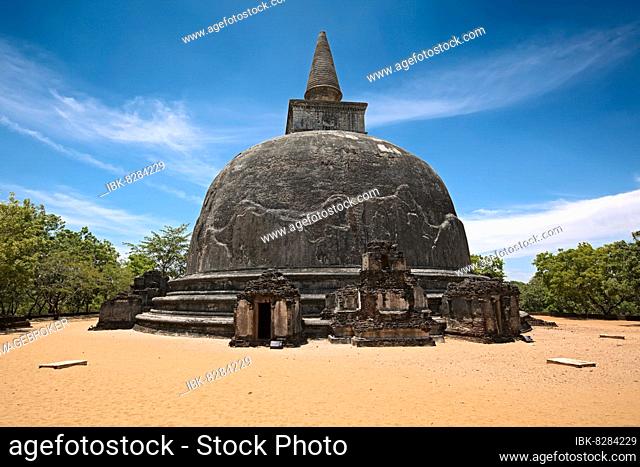 Kiri Vihara, ancient dagoba Pollonaruwa, Sri Lanka, Asia