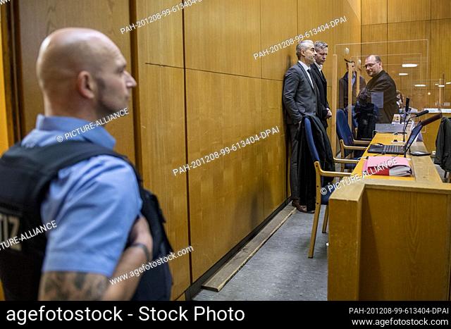 08 December 2020, Hessen, Frankfurt/Main: Stephan Ernst (3rd from right), accused of the murder of the politician Walter Lübcke