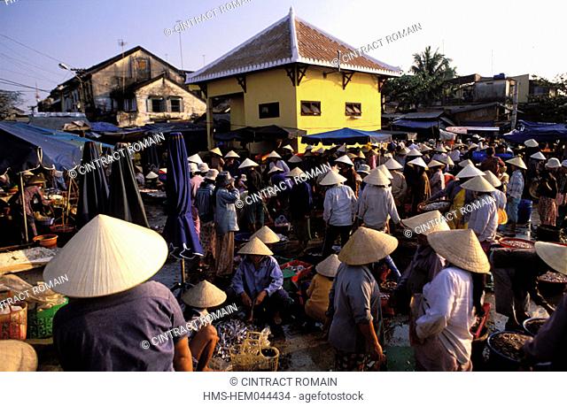 Vietnam, Quang Nam's province, fish market at Hoi An