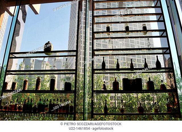 Beijing (China): window and bottles at the bar of the Fairmont Beijing Hotel