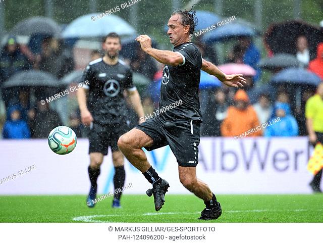 Single Action, Cut Out Maurizio Gaudino (Team Rest of the World). For a charity match returns the 108-fold national player Jürgen K linsmann after Geislingen