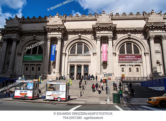 Metropolitan Museum of Art Facade, Manhattan, New York City