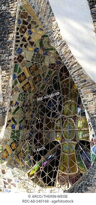 Church, Colonia Guell, architect Antoni Gaudi, Santa Coloma de Cervello, Barcelona, Catalonia, Spain / Antonio Gaudi, Colonia Güell, stained-glass window