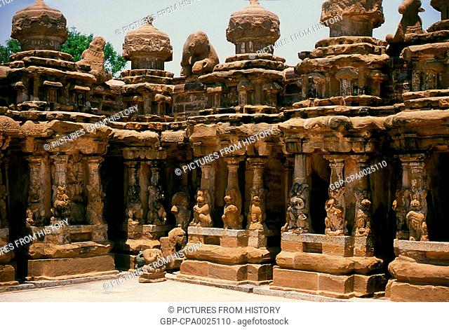 India: Some of the 58 small shrines in the inner courtyard at the Kailasanathar (Kailasanatha) Temple, Kanchipuram, Tamil Nadu
