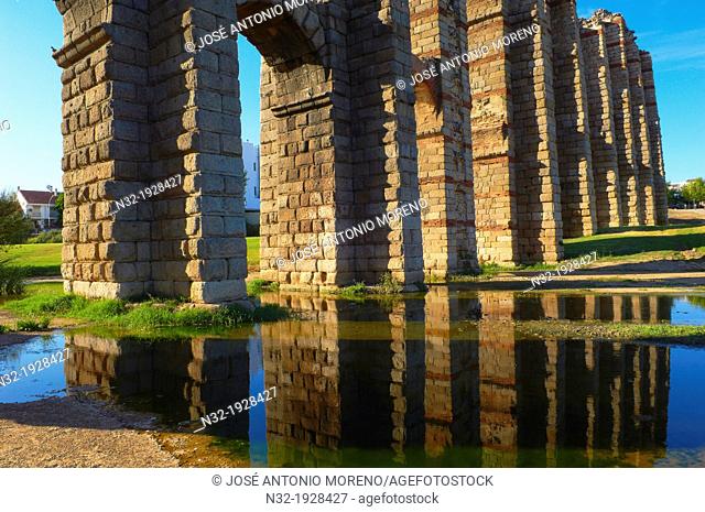 Los Milagros aqueduct, Emerita Augusta, Merida, Silver Route, UNESCO World Heritage site, Via de la Plata, Badajoz province, Extremadura, Spain
