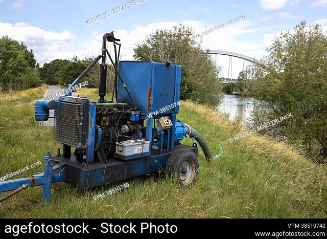 Illustration picture shows a water pump near the Leie river in Zulte, Saturday 06 August 2022. Low rainfall since March and the extremely dry weather of July...