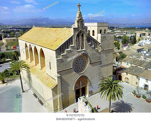aerial view to Roman Catholic church of St. Jaume in Alc·dia, Spain, Balearen, Majorca, Alcudia