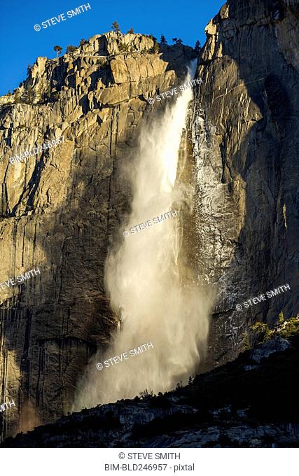 Yosemite Falls waterfall, Yosemite, California, United States