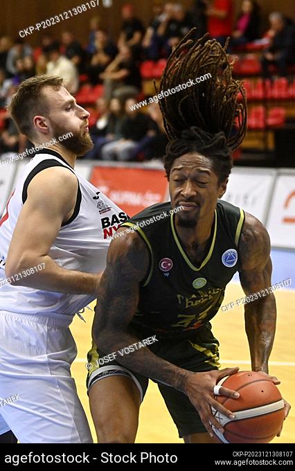 L-R Martin Kriz (Nymburk) and Emanuel Terry (Manisa) in action during the FIBA Europe Cup, Round 2, Group M, match ERA Basketball Nymburk vs Manisa BBSK