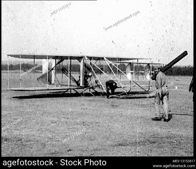 Early Wright Brothers Plane Preparing For A Test Flight At Kitty Hawk, United States Of America - Kitty Hawk, United States of America