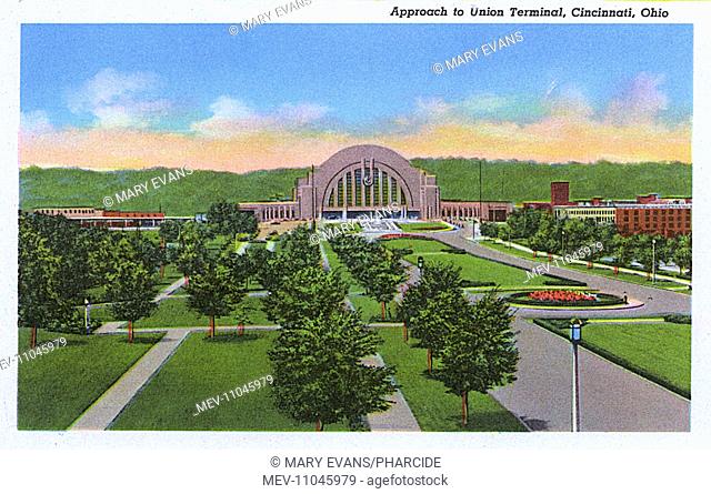 Approach to Union Terminal railway station, Cincinnati, Ohio, USA