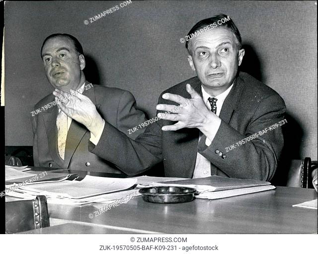 May 05, 1957 - Press - Conference in Bonn, House of Parliament, from 'Kampfund gegen Atomschaden'. Left President Dr. Bode Manstein