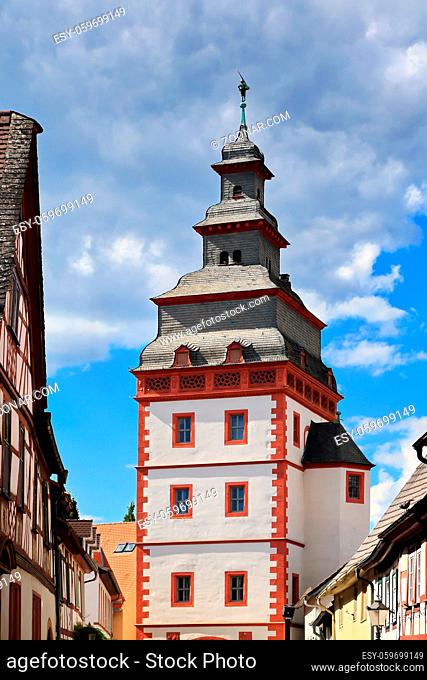 Seligenstadt ist eine Stadt in Hessen mit vielen historischen Sehenswürdigkeiten