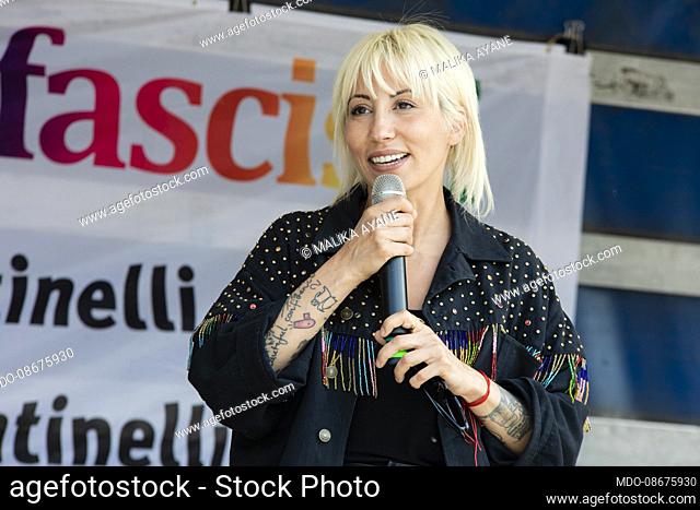 Italian singer-songwriter Malika Ayane participates in the Tempo Scaduto demonstration, organized by the Sentinelli of Milan at the Arco della Pace to request...