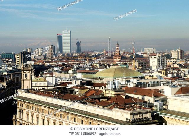 Italy, Lombardy, Milan, cityscape from Duomo rooftop