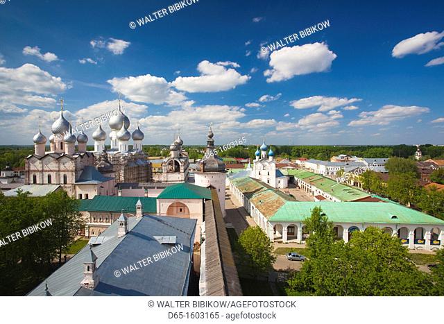 Russia, Yaroslavl Oblast, Golden Ring, Rostov-Veliky, Rostov Kremlin, elevated view