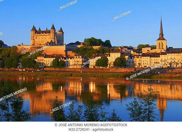 Saumur, Castle, Chateau de Saumur, Saumur Castle, Dawn, Maine et Loire, Loire Valley, Loire River, Val de Loire, UNESCO World Heritage Site, France