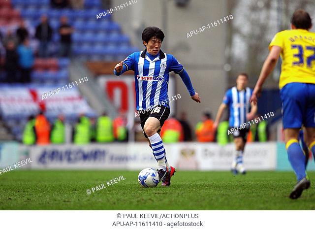 2015 Skybet Championship Wigan v Derby Apr 6th. 06.04.2015. Wigan, England. Skybet Championship. Wigan versus Derby. Kim Bo-Kyung of Wigan Athletic runs with...