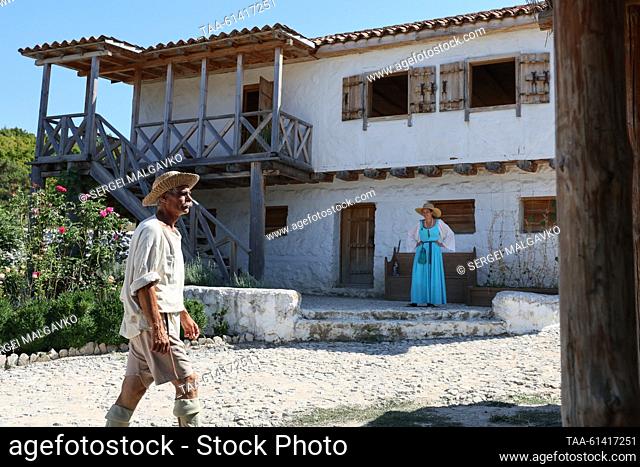 RUSSIA, SEVASTOPOL - AUGUST 27, 2023: Employees of the Genoese manor of the 15th century Loco Cimbali (recreated from ancient engravings and frescoes) are seen...