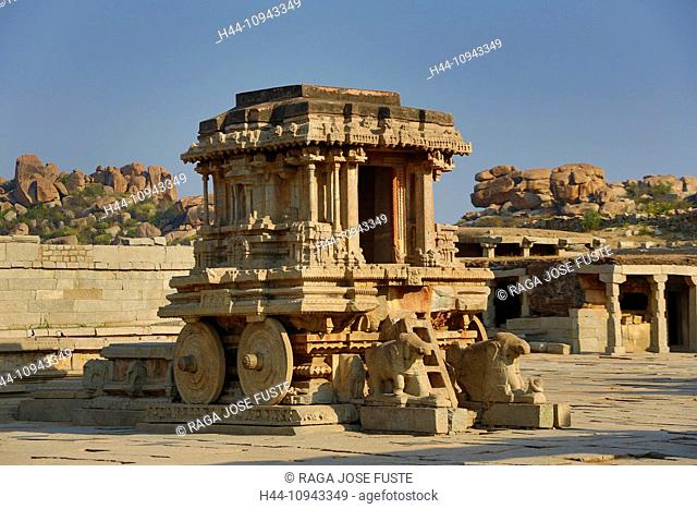 India, South India, Asia, Karnataka, Hampi, ruins, Vijayanagar, 15th century, World Heritage, Vittala, Temple, architecture, chariot, culture, Dravidian, red