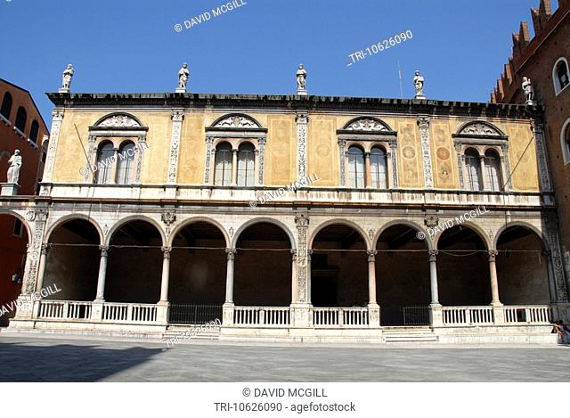 Loggia del Consiglio, Piazza dei Signori, Verona