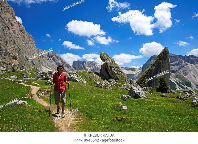 South Tirol, Italy, Europe, Dolomites, mountain landscape, mountains, scenery, nature, Grödnertal, Val Gardena, traveler, traveller, activity, active, leisure